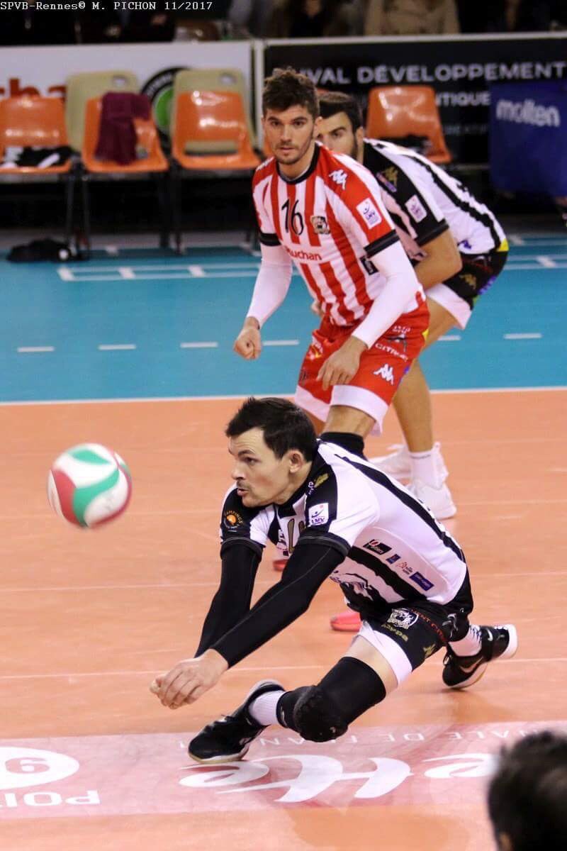 AlternaSPVB's tweet photo. #Victoire 💪 face à @RennesVolley35 les outsiders qui n'ont pas démérité non plus ! @LNVofficiel #volley #CDFVolley #Poitiers #teamSPVB https://t.co/k1JUP42V87