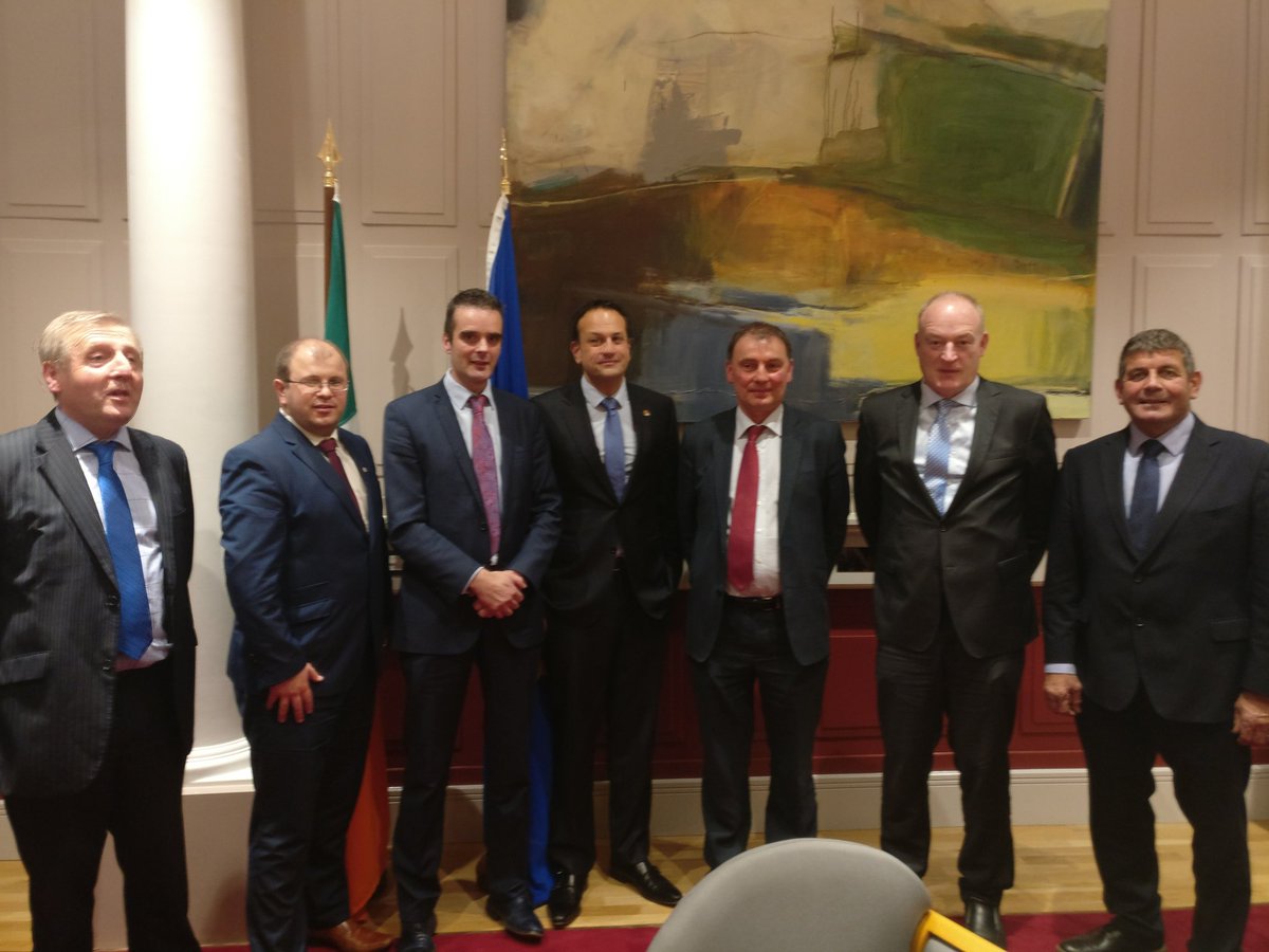 HealyJamesc's tweet photo. A valuable opportunity for @MacranaFeirme to express the concerns of #youngfarmers to @campaignforleo &amp; @creedcnw  while discussing issues effecting all farmers #Brexit #Mercosur #Climatechange https://t.co/57WPQEBDWb