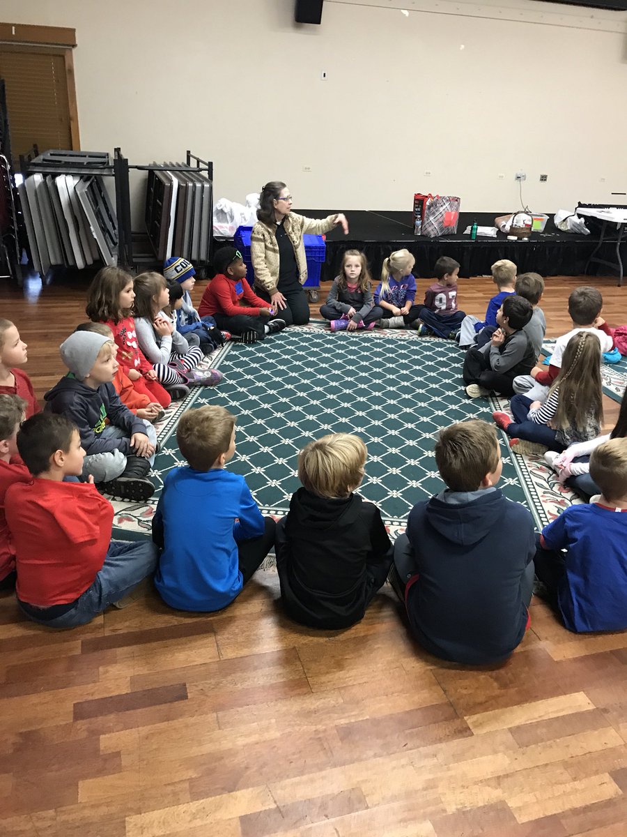KristynSoldan's tweet photo. Great field trip to Lake Katherine! We loved learning about animals that hibernate. #OSD135  @ctlbulldogs https://t.co/pnNAGvn5hA
