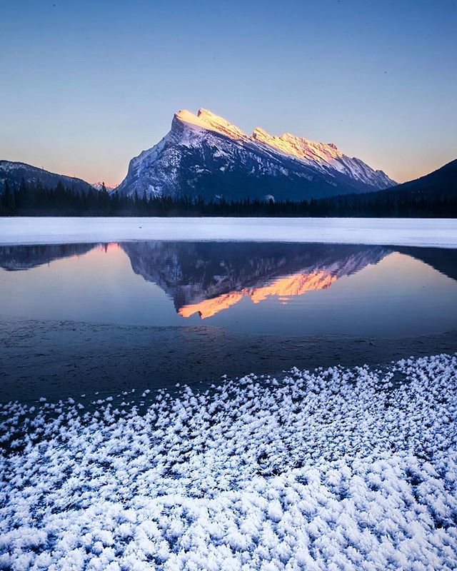 nouveau_vous's tweet photo. Banff National Park is the third-oldest national park in the world 🌎 (📷: @jennexplores) @nouveau_vous #NUSKIN #antiaging #beautytip #mompre https://t.co/raVrzWg6DT