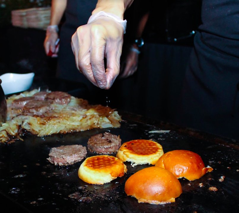 PandaCatering's tweet photo. Seasoned to perfection - would you add our sliders to your event's menu? https://t.co/uEPFRv2mjn