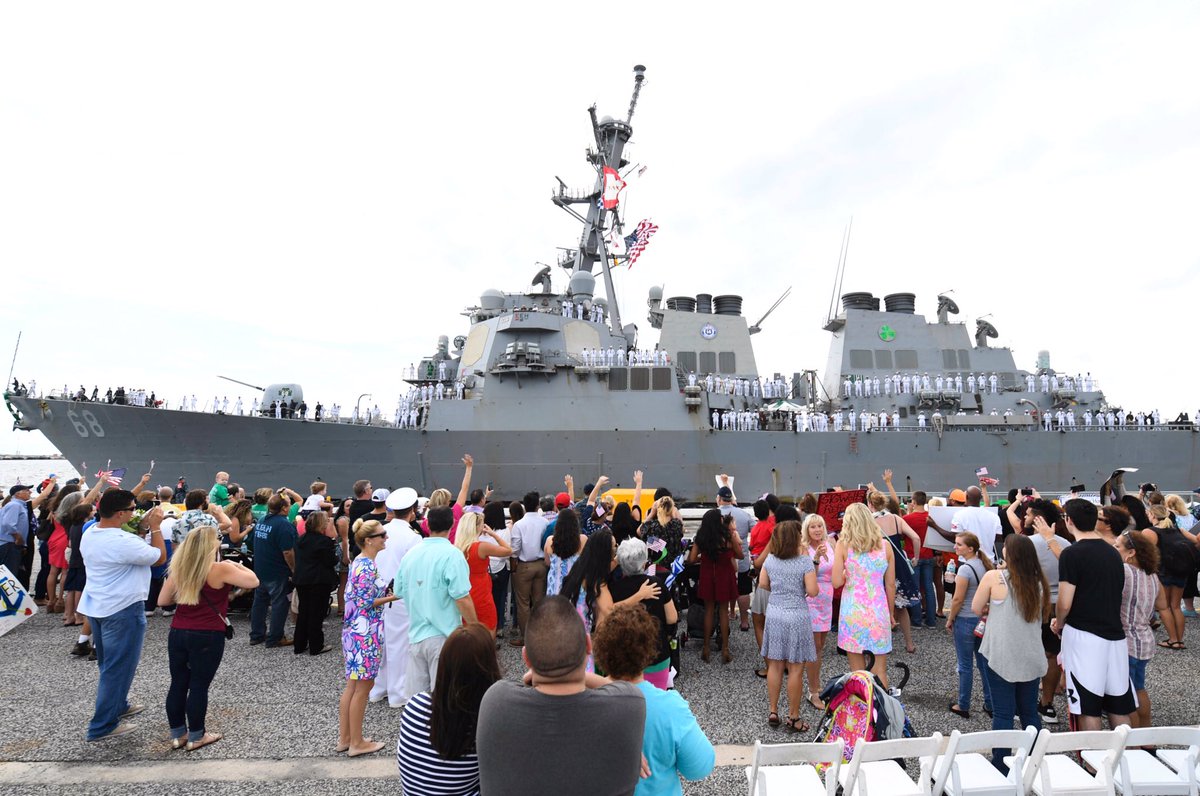 NycNavy's tweet photo. .@USNavy ships USS Hue City &amp; USS The Sullivans will be in #NYC for #VeteransWeek. #NavyInNYC cc: @nycgo https://t.co/XZHX5kXRpV