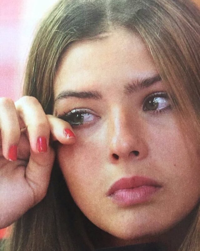 itskamyy's tweet photo. Cuando te duele en serio pero no puedes decir nada. https://t.co/A6RugEb2T9