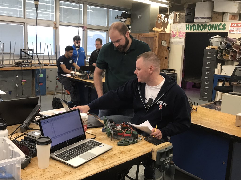 McGuireTechEd's tweet photo. Idesign training on robotC programming https://t.co/NDfkIPM35a