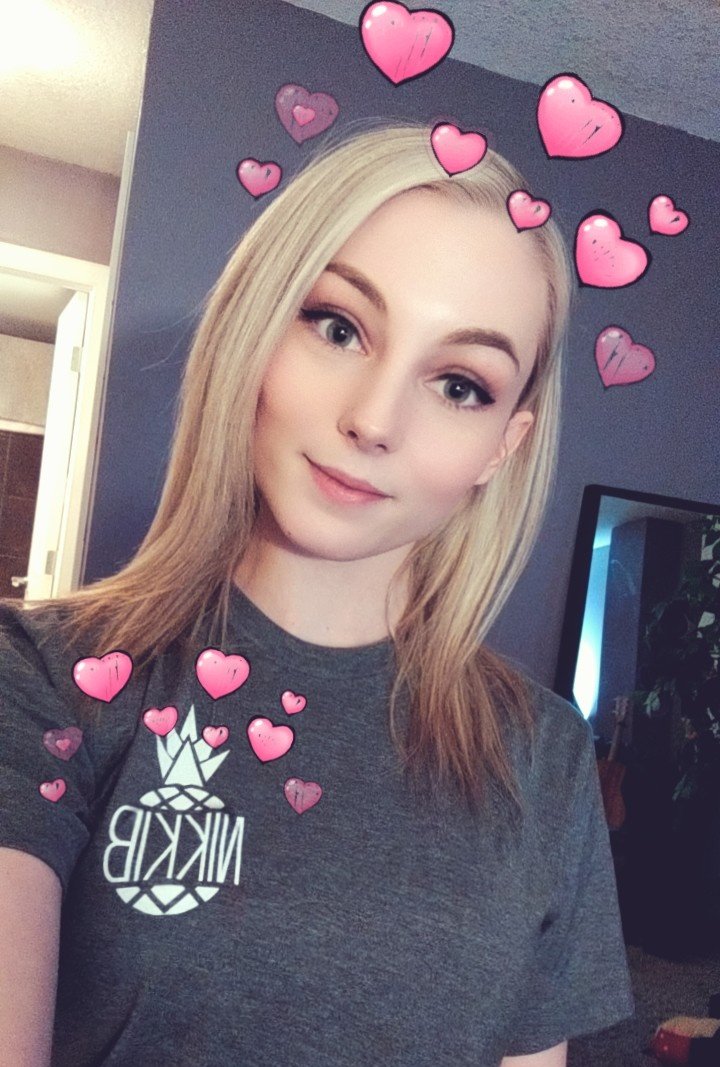 🌸Peach on Twitter "Live! https//t.co/VjS2xX1EJh repping my favourite