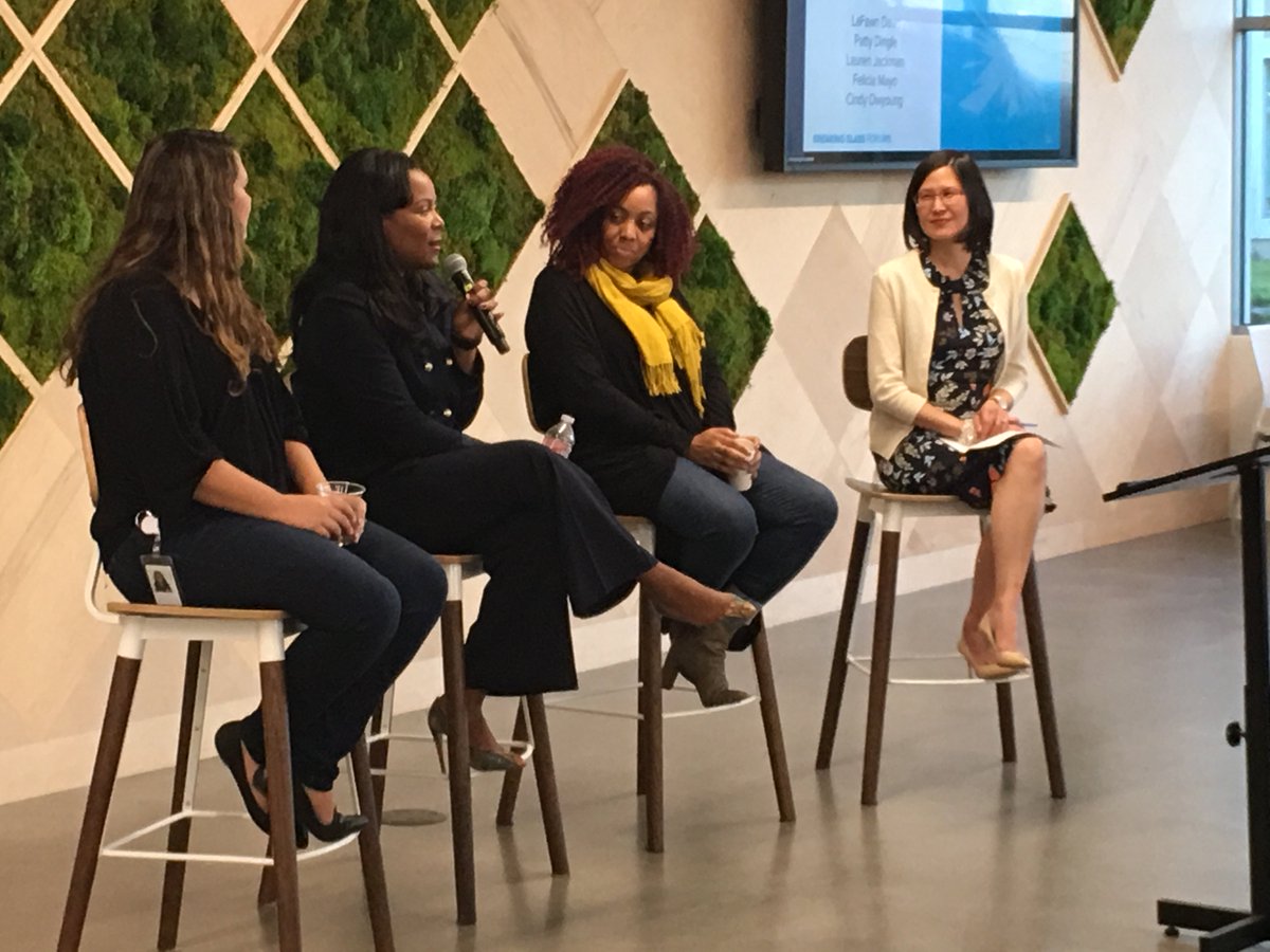 Hirekind's tweet photo. One piece of advise to advance: build a meaningful, high quality relationship with someone not like you -Lauren @medallia; be you, you being you allows them to be their authentic selves too -Felicia @Tesla; build your squad--the execs, woc's, all women."  @lafawn @twilio https://t.co/bk2Y3Xq03b