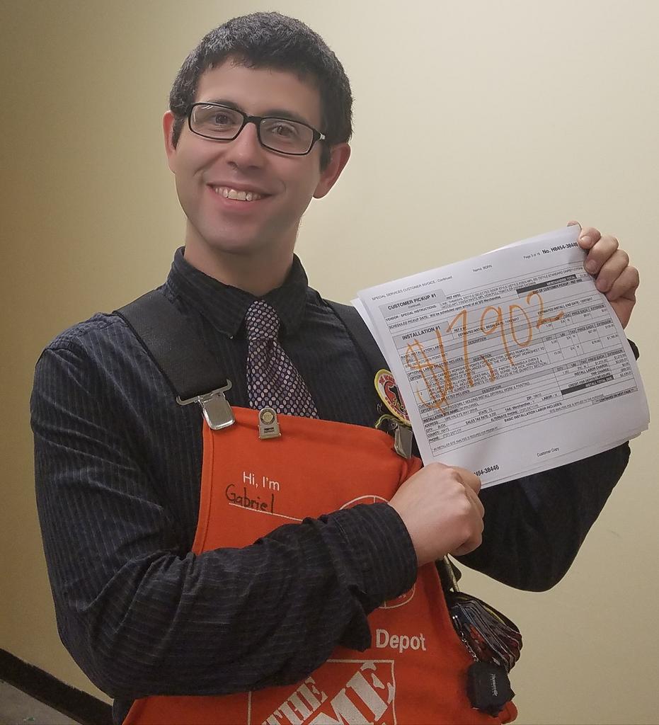 lxn6010's tweet photo. Countertop, Cabinets and install. Gabe is starting Q4 right!!💥 @NicJude @mlp814 @guest_charles https://t.co/6oyniTo37d