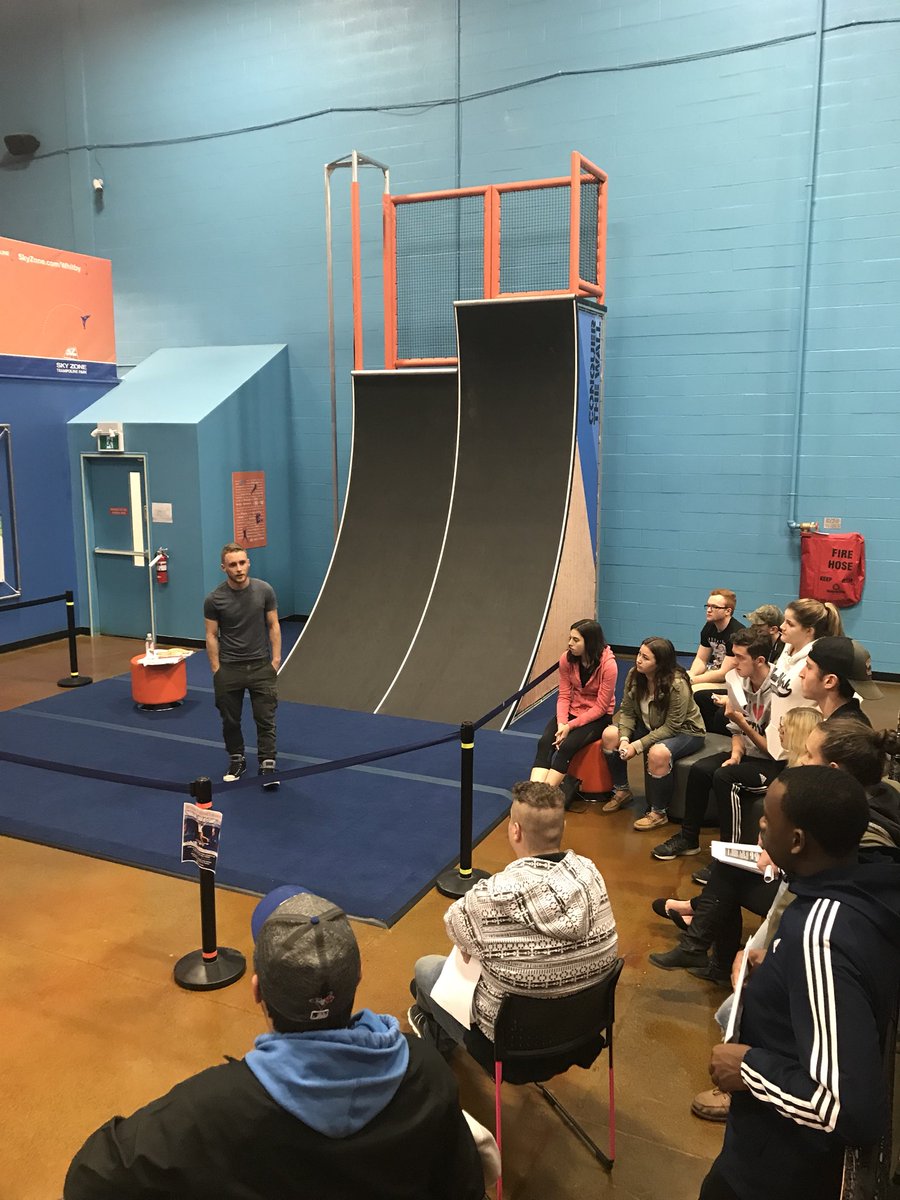 SkyZoneWhitby's tweet photo. Warrior/Warped Wall training and team jump last night. Only a few days to go. Warrior Course launches Nov 18 #warriorcourse https://t.co/vV49doWO2u
