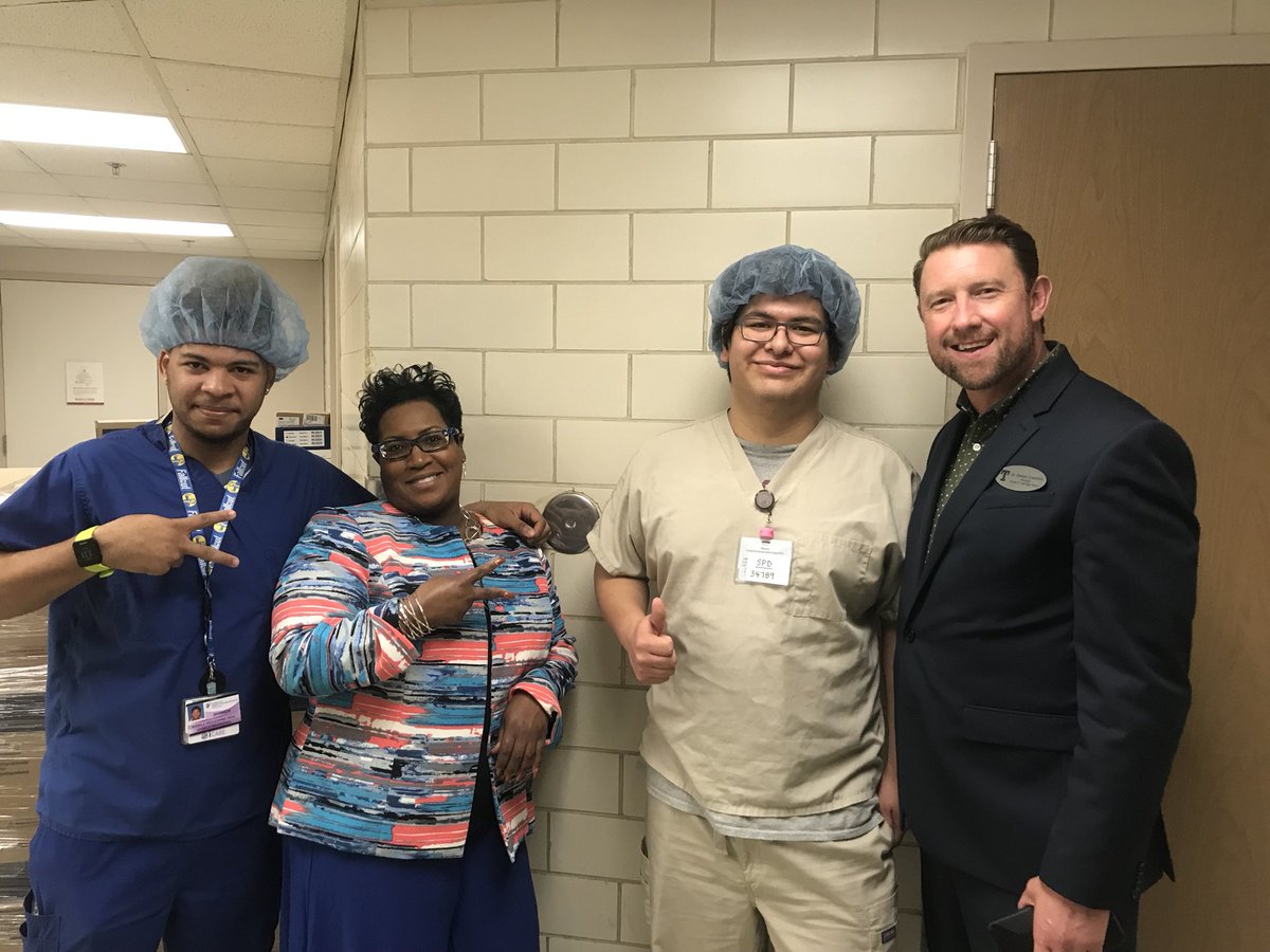 ktdevine00's tweet photo. JT &amp; REL Principals came to Project SEARCH to support the working alumni and current interns #gotwork #SPEDHomeTeam #tylerisdhometeam https://t.co/FAw0hiJ0Kp