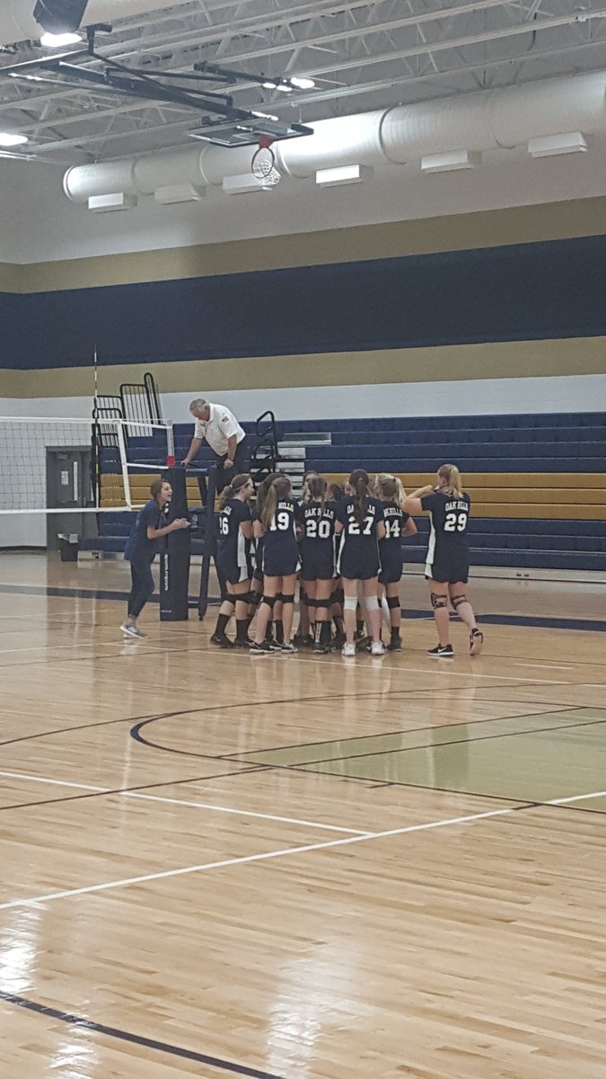 oakhillslions's tweet photo. Great win in first set of games.  Second set has been a battle! https://t.co/7oHt8ZFUSj