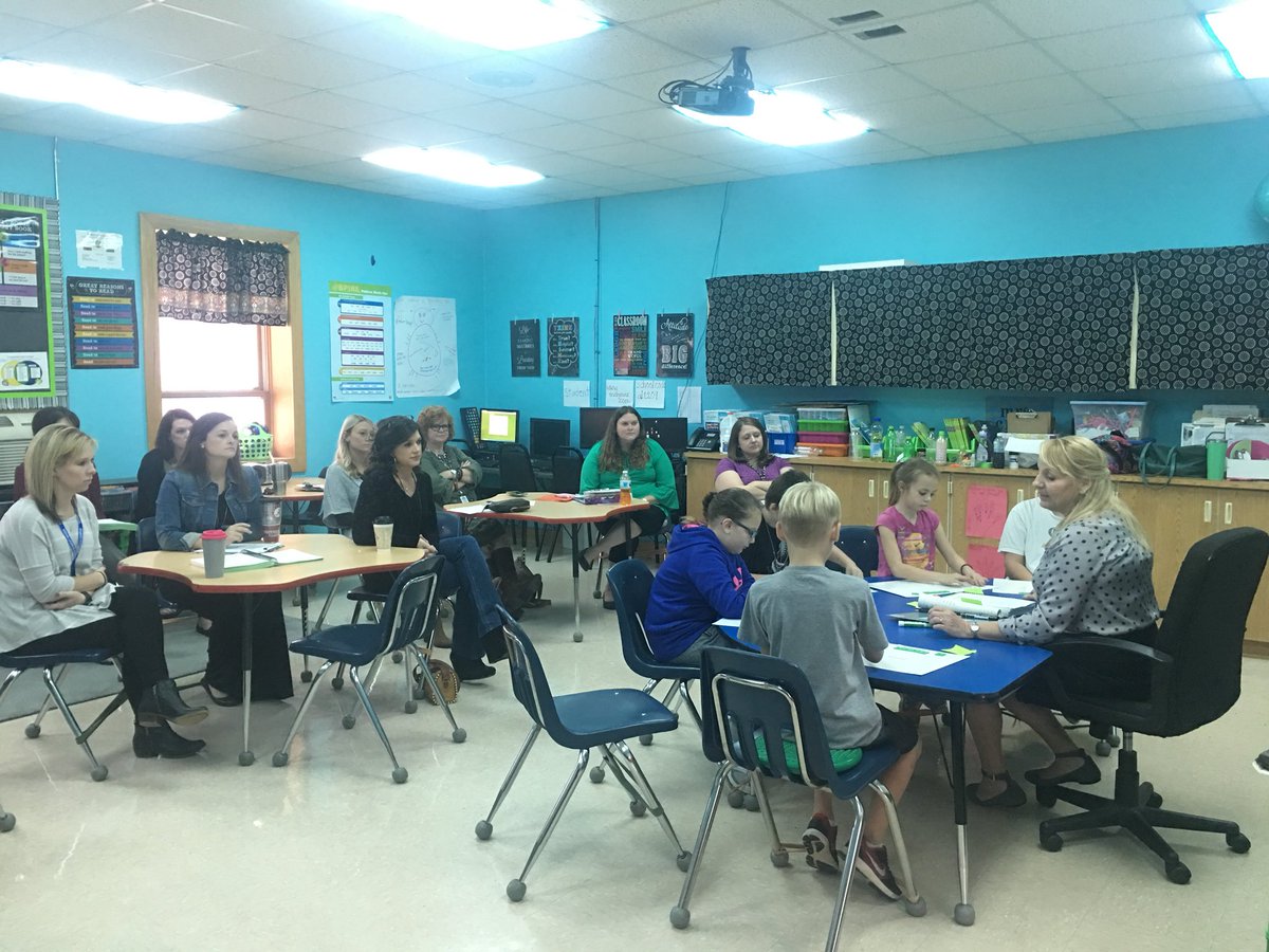 hollaway_amanda's tweet image. #spire training @BMESlions! #MultisensoryInstruction @Keybo4AU @marshall_school @kassie_whitaker  @SpikeAnnie