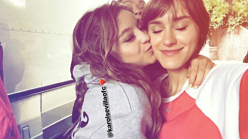 LunaVParodyOf's tweet photo. Mi queridisíma Katu • Jazmín ❤ https://t.co/PzwoGOBLtt