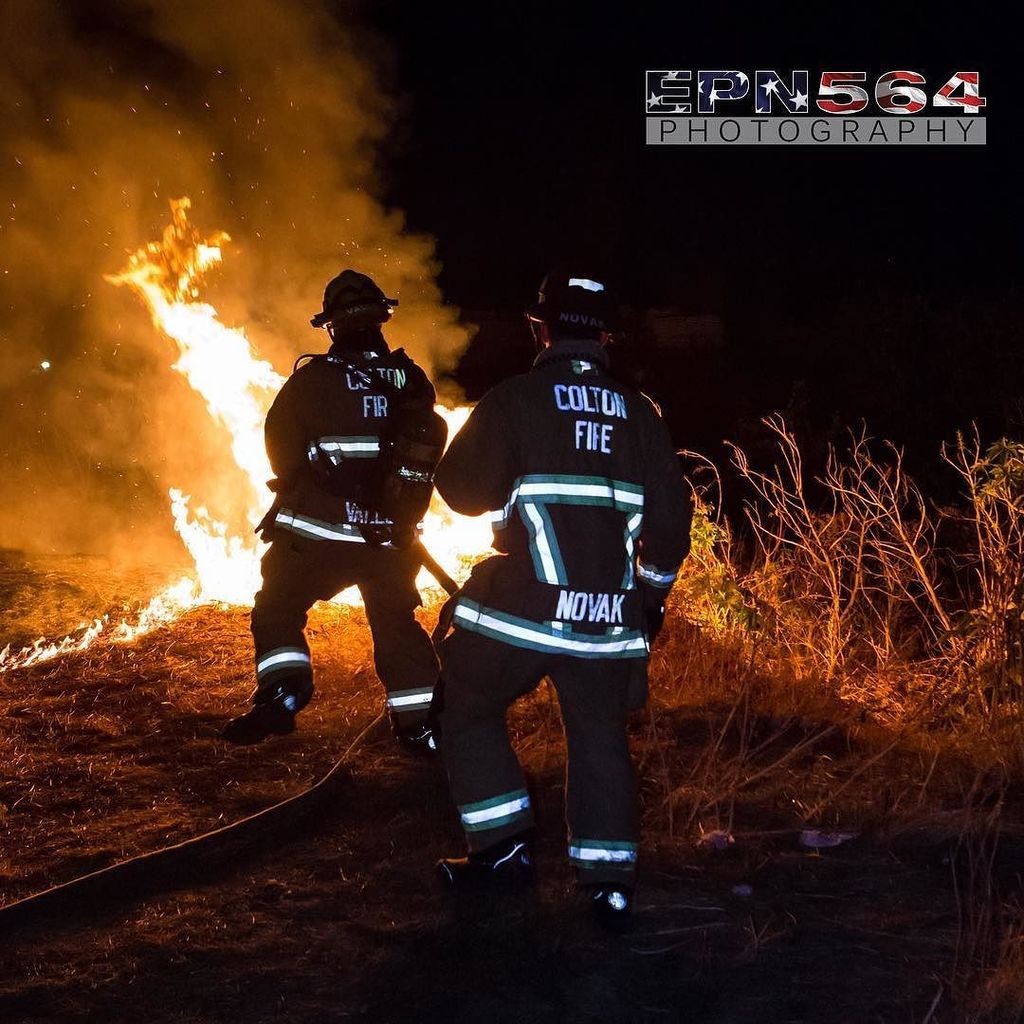 564FIREPhoto's tweet photo. Colton FD @coltonfiredept #firedepartment #fire #emergency #photojournalism #firephotographer #firefighter #fireen… https://t.co/xh9J9Jmbfd https://t.co/7xGKbBoyay