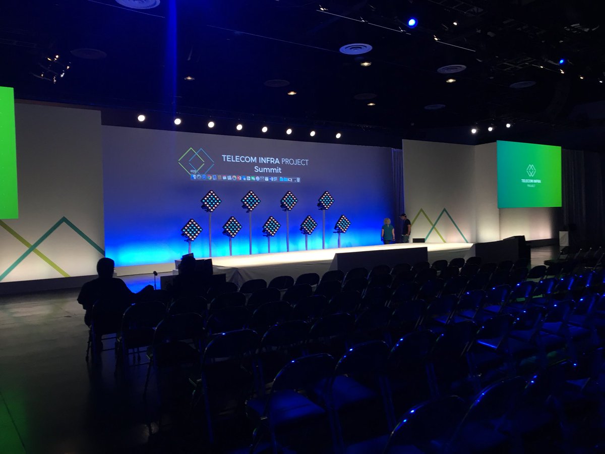 coreanalysis's tweet photo. @TelecomInfraP @facebook Rehearsal for tomorrow. Looks great @TelecomInfraP #TIP2017 https://t.co/nUGsxFmvXR