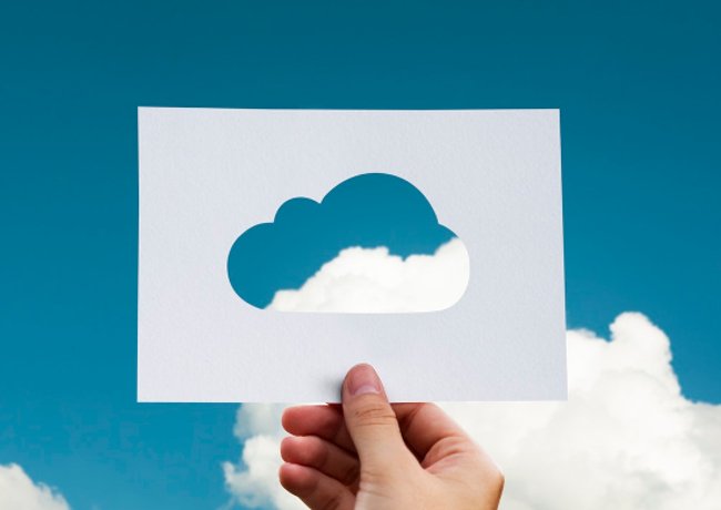 Salesforce fait de Google Cloud un partenaire de référence channelbiz.fr/2017/11/08/sal…