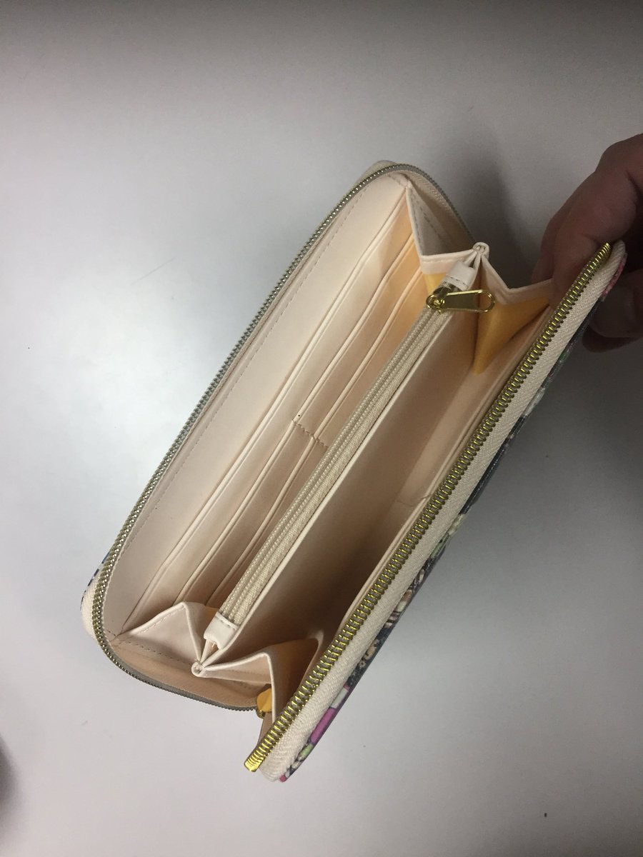 Hma Ar Twitter べべ柄ラウンドファスナー長財布 今月発売 魔法少女まどかマギカ