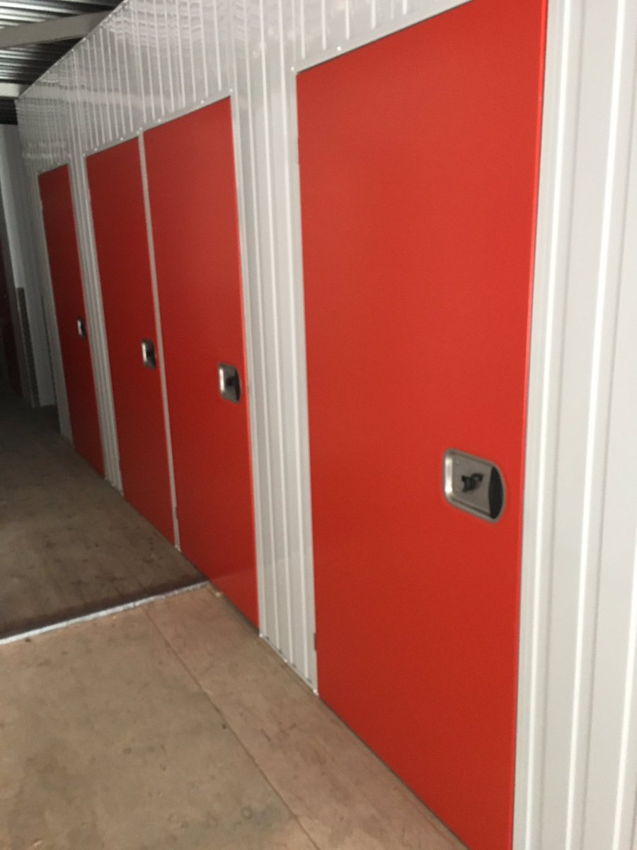 mini_opslag's tweet photo. #opslagruimte beschikbaar in #nieuwveen #noorden #teraar #nieuwkoop #woerdenseverlaat #zevenhoven #selfstorage bel 0652009009 https://t.co/hwKHRFifgg