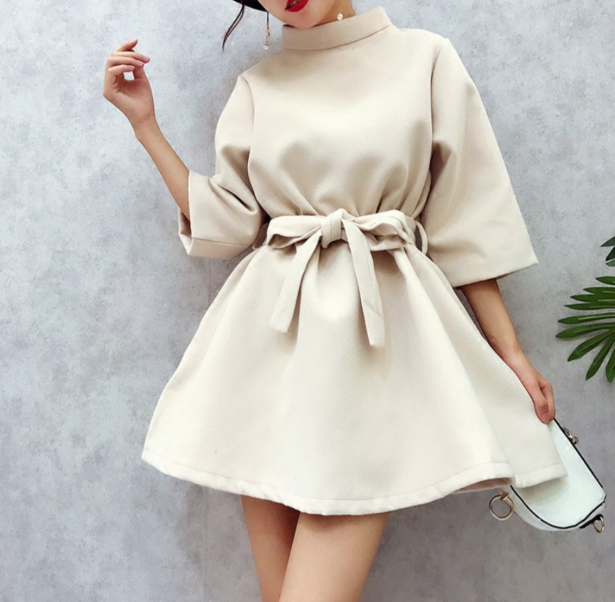 buy_ur_desire's tweet image. 🌺《리본 모팡 상의》🌺어때요?

허리띠 리본은 제거 가능합니다! 풀면 박시하게 네모나게 펼쳐지고 재질은 모직이에요! 키 작은 분껜 원피스가 될수도 있어요! 색감이 대체로 톤다운으로 무난+당근색은 톡톡해서 넘 기엽구 심플하고 트위터 글자수 늘어나서 넘 좋아요!(?

구매의사=❤RT+마음❤