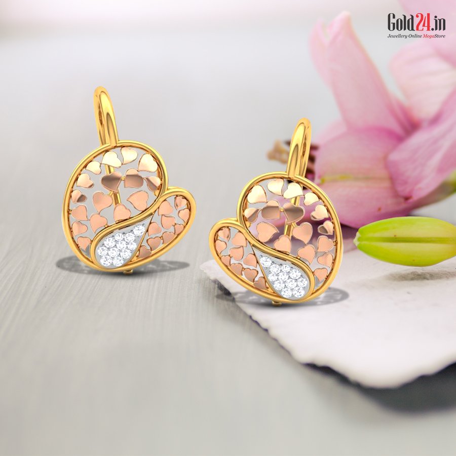 Gold24_in's tweet photo. Redefine elegance with this beautifully crafted pair of earrings!
Shop Now : https://t.co/HqHRs8dGvB https://t.co/ZrM5OM9NL3