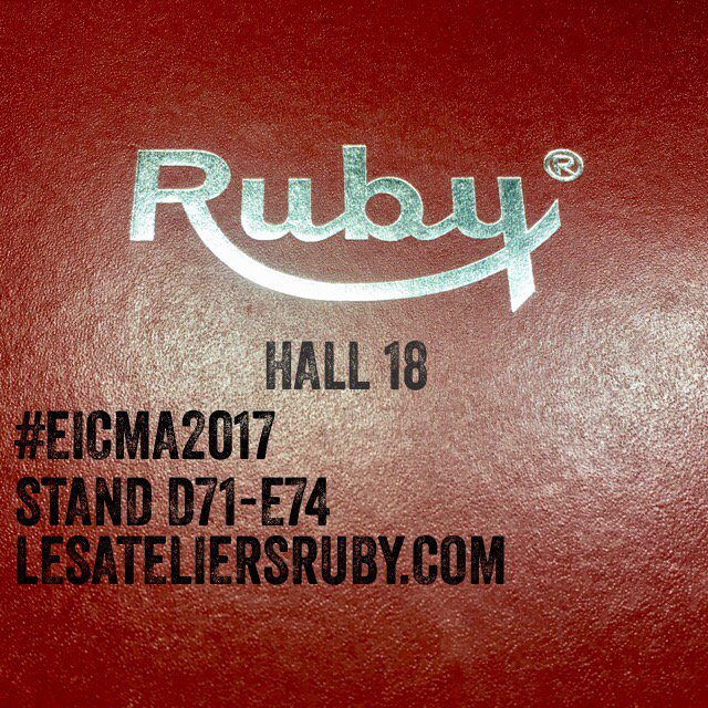 Epikurienne's tweet photo. To meet #ateliersruby @ #EICMA2017 #motorcycle #helmets #fashion #helmets https://t.co/W4Tn8kAU5T