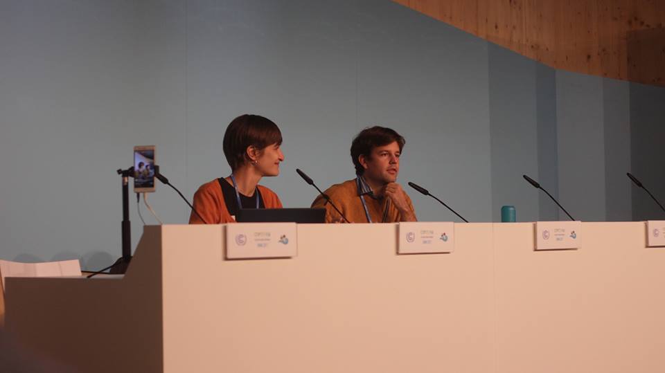 TaisGadeaLara's tweet photo. 🌎 A las 10.30 (hora #Bonn) nuevo #DailyTrack de @ClimateTracking sobre las novedades de la #COP23 en #cambioclimático https://t.co/z4alsapTnd