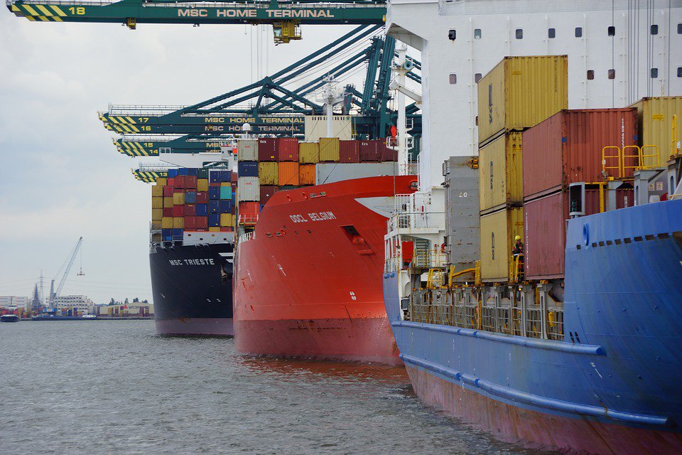 ESSPSAS's tweet photo. Europe’s Largest Terminal will be able to support its growth through #EGNOS via: @PortTechnology https://t.co/SYcKqZ6eMj https://t.co/9hB6vEXivj