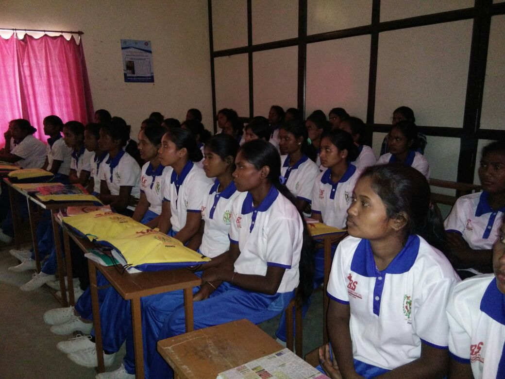 RSPL6's tweet photo. Go Digital under DDUKK (Mega Skill Center) at SHRIDHAR GYAN SANSTHAN, Marda, Gumla @dasraghubar @DmSssdc @vigyanksingh @MSDESkillIndia https://t.co/C1Ryeufqi1