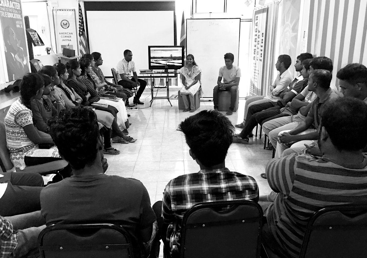 dstjourney's tweet photo. #dstalumni sharing their experiences & insights on the process of final project; the photoessay & its importance on #communitystorytelling https://t.co/ydsAJfEnlY