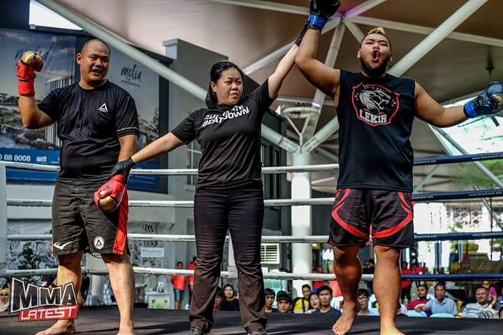 AzreelAwesome's tweet photo. Rise and rise again, until lambs become lions. #lekirmma #boxing #malaysia #PrayForPenang #ultimatebeatdown https://t.co/qYWcmjHQ2r
