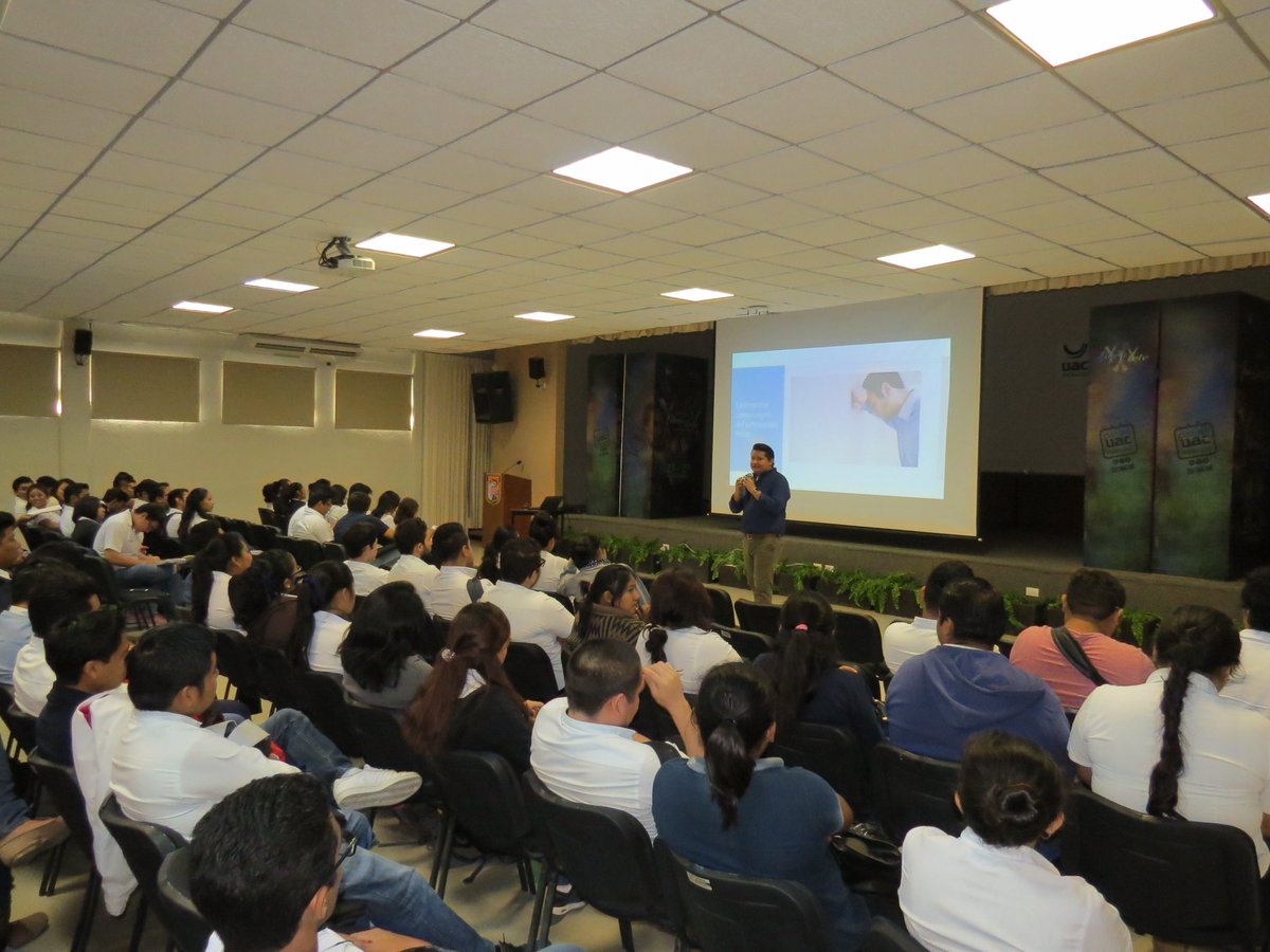 uacamfca's tweet photo. Conferencia "Entre angustias y malestares..hacia una salud mental" por Lic @ManuelTello20 a estudiantes #LAF #LC #programadetutorías https://t.co/p2CtONeYoC