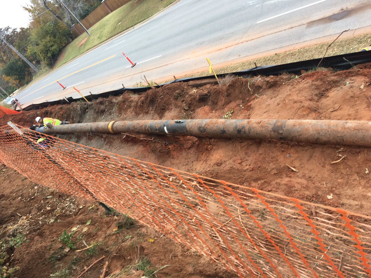 RandRPipeline's tweet photo. 👷🏻Guys 👷🏻 are working hard down in Edmond Oklahoma! They are doing a little project for@EnableMidstream !!
#randrpipeline #workhardandsafe https://t.co/ghJcZ1G3Kl