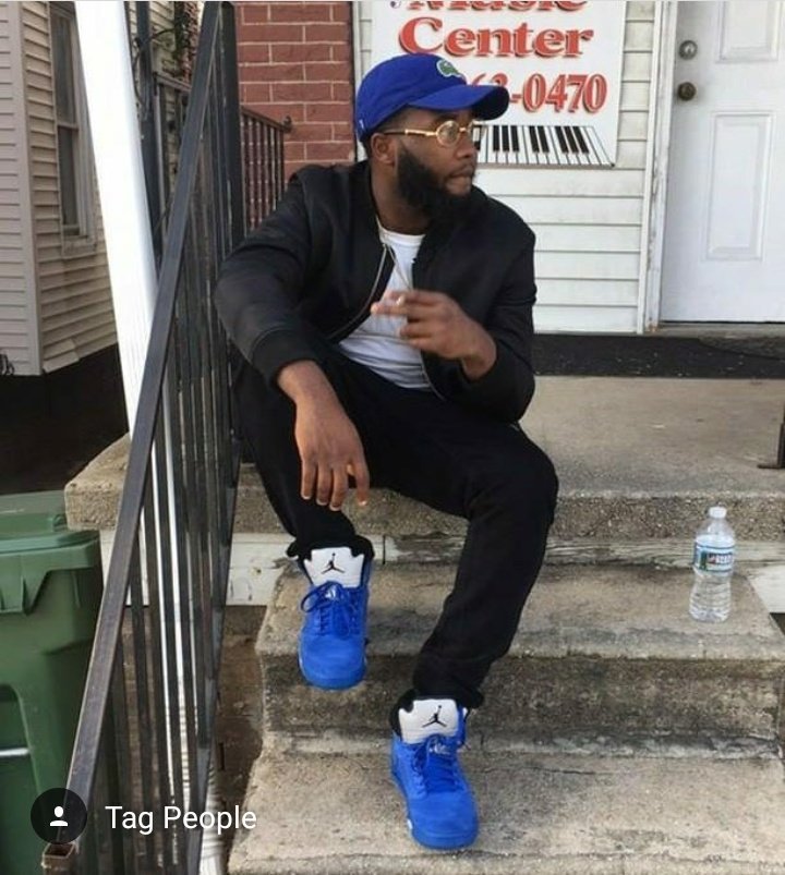 __jbunny06's tweet photo. When Adveristy Hits Thats When Ya Character Is Tested 🙇‍♂️... #FreeDaReal🔓 #RestUpQ🐶💔 https://t.co/0ztzN2WpUC