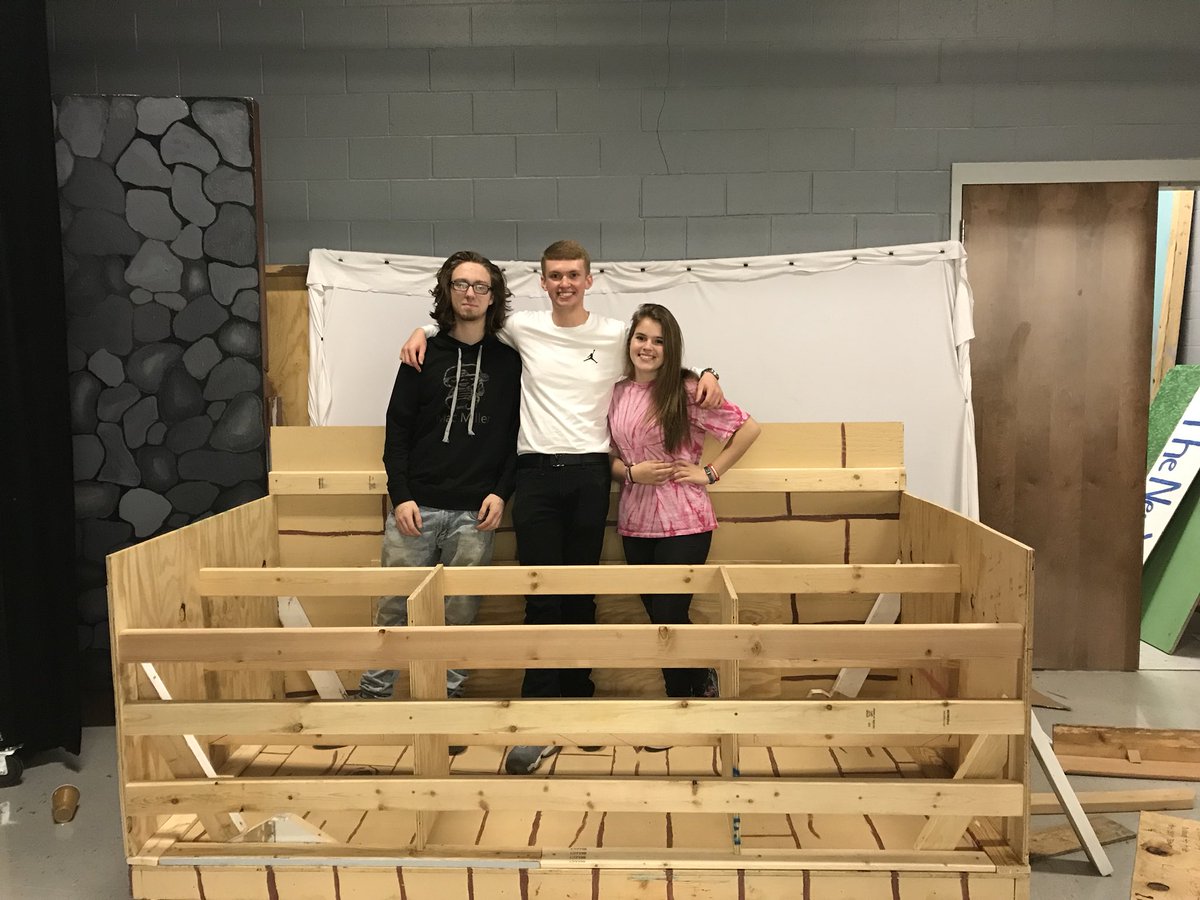 Mrs_Caffee's tweet photo. Look at what my kids made! It is a wood organizer for our storage! Hands on learning at its finest! #TEAMDCS #chhsdrama #chhs https://t.co/ehjThOrmXd