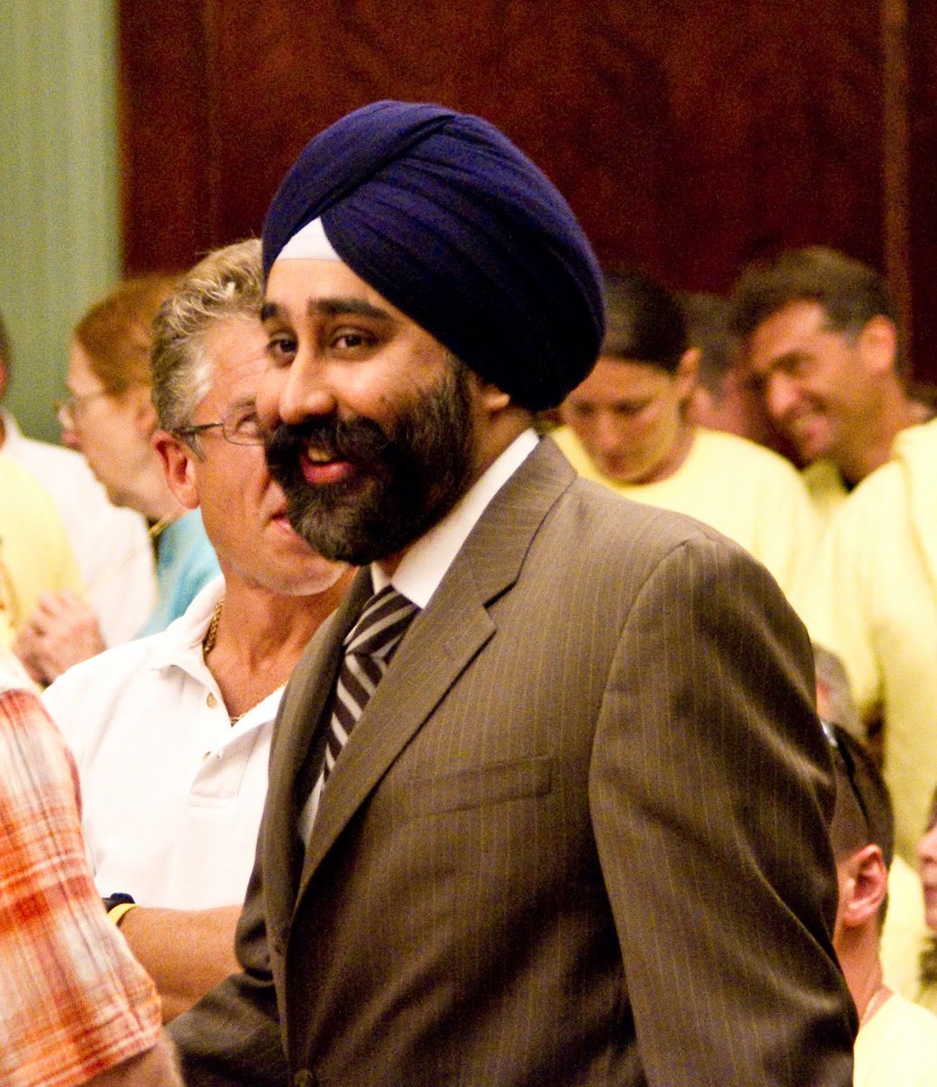 The night of magic continues. Ravi Bhalla - a brilliant and progressive candidate - just became the first Sikh to be elected mayor of a major US city. Congratulations, @RaviBhalla!!!
