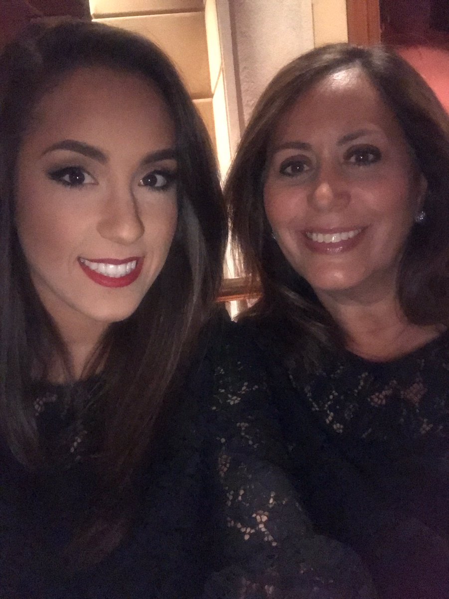 CaspentoMaria's tweet photo. Your biggest fan @BriannaCaspento can't wait to see you #CelineDionVegas https://t.co/Xan481yooP