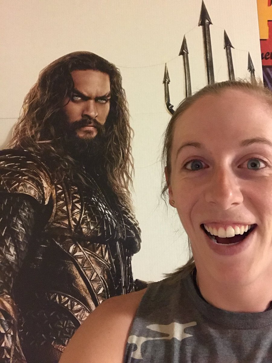 KelliLemons's tweet photo. What an awesome gift! I guess I’ve talked about how @PrideofGypsies is my favorite more than once #Aquaman #khaldrogo #JusticeLeague https://t.co/FYDkOOTvq8