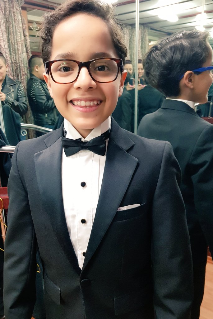AnthonMor's tweet photo. Y taraaaaannnn...MAÑANA LES TENGO SORPRESA #teamANTHON FELIZ...buenas noches #morfans https://t.co/VFxDvVSZiH