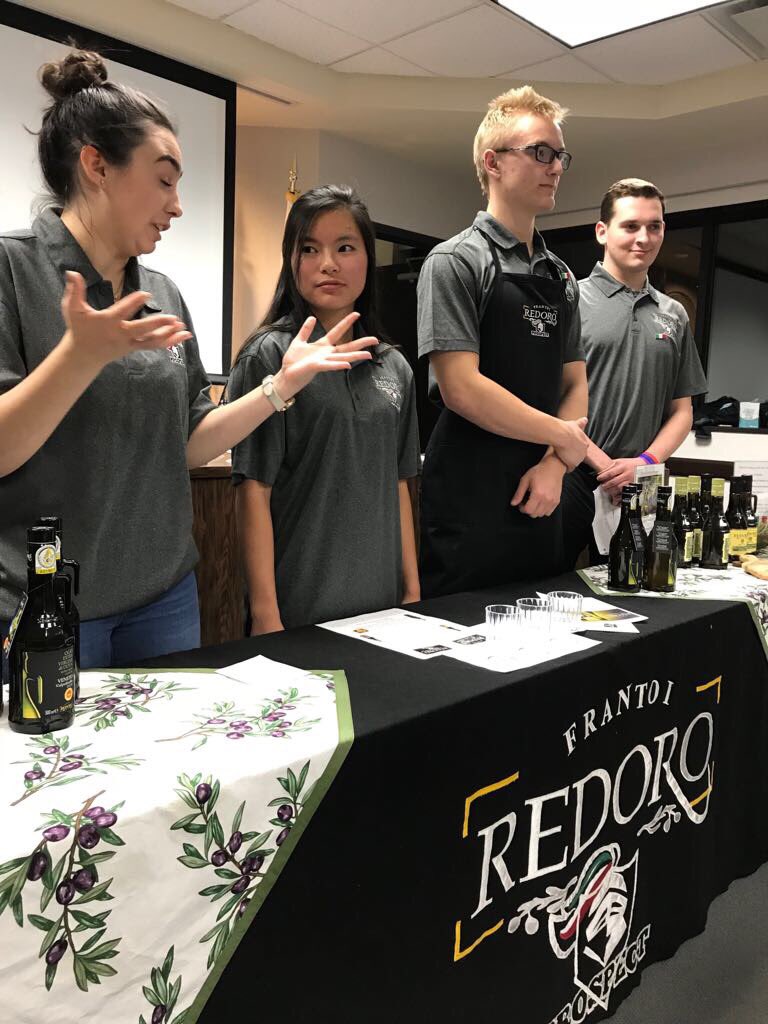 Redoro_prospect's tweet photo. Today was our first formal tasting! We are proud of the students that worked this event today and shared their knowledge with others. https://t.co/sdR5fCzFYE