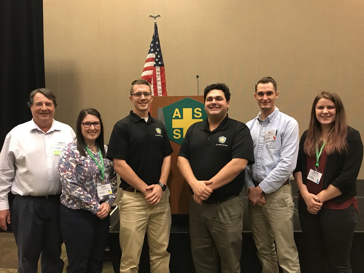 IUP_ASSP's tweet photo. Great time at the Future Safety Leaders Conference! Thanks to @ChesChptrAsse for helping to make this trip possible  #wiifme #asse https://t.co/mufITvFaKz