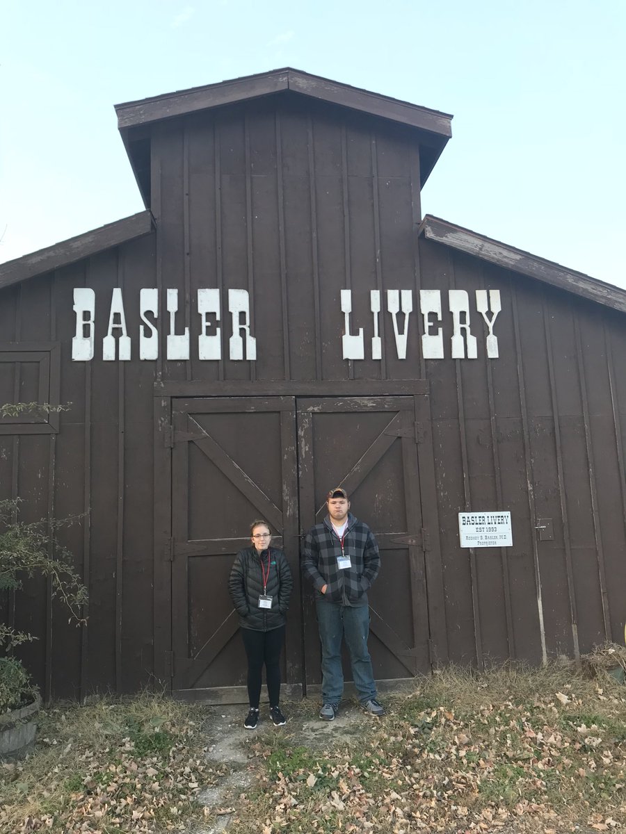 SMSDBuffalo's tweet photo. Ryan and Elise developing leadership skills at @JrNAD Conference in Nebraska! #smsdpride #futuredeafleaders @4201Schools https://t.co/ZBlalUwy6A