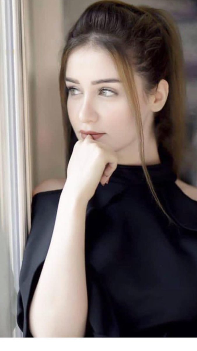 -- يا الله إجعلْني مثل غيمة ..
مرّتْ رَوتْ ثُمَّ ولّتْ ☁️'