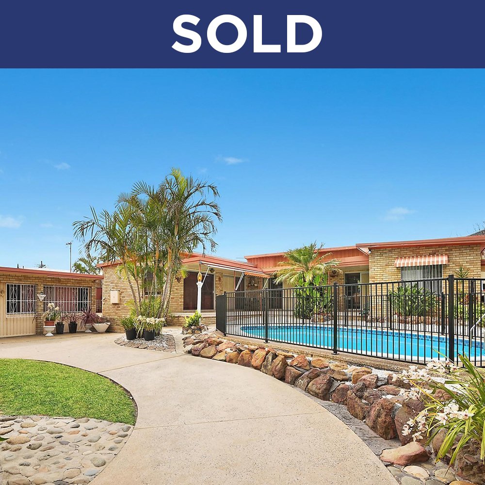 MarnieSeinor's tweet image. SOLD: 47 Yarra Road, Phillip Bay for $2,100,000 to a gorgeous family who will love living in this neighbourhood. #marnieseinor #soldprice