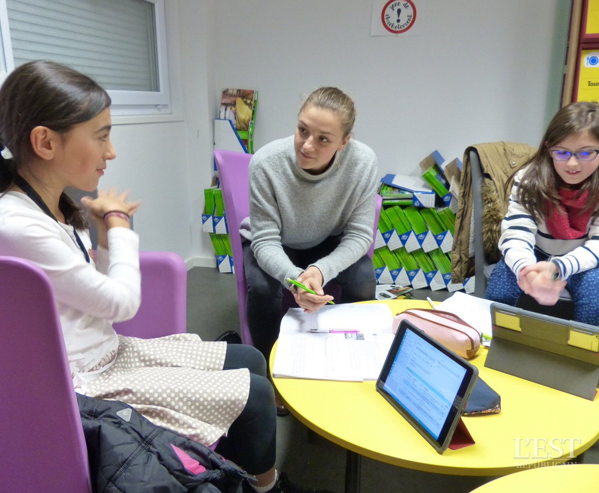 Vauproduction's tweet photo. Devoirs faits : l’expérience de Vauban https://t.co/665CCKLDcN via @Vauproduction #Belfort #DevoirsFaits #Vauban #CollègeVauban https://t.co/Kj3AutR1dE