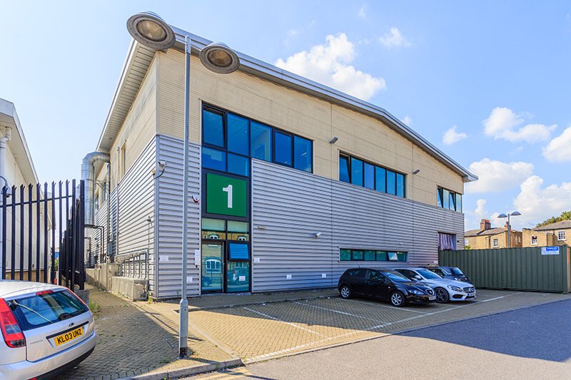 ClayStreetLtd's tweet photo. Delighted to be marketing Units 1 &amp; 3 Glengall Business Centre, SE15 on behalf of Royal London. Details via the following link:
https://t.co/33u88BJLrO https://t.co/CCaoePOqtw