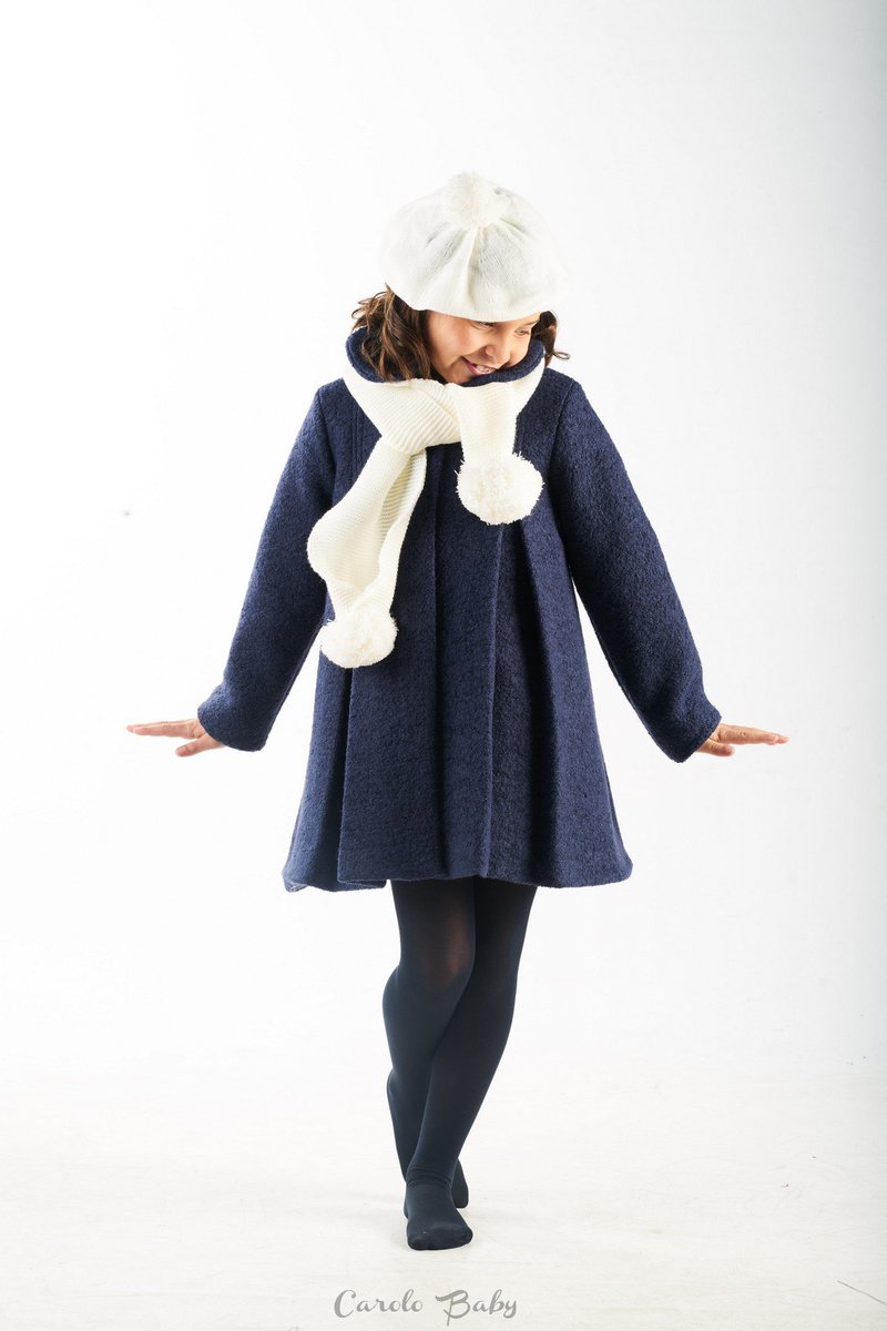 carolobaby's tweet photo. ⛄️¡Ha llegado el invierno!❄️ #lavueltaalmundodecarolobaby #invierno #winteriscoming #modainfantil #fashion #fashionblogger #noviembre #abrigo https://t.co/mDs1u1JlOh