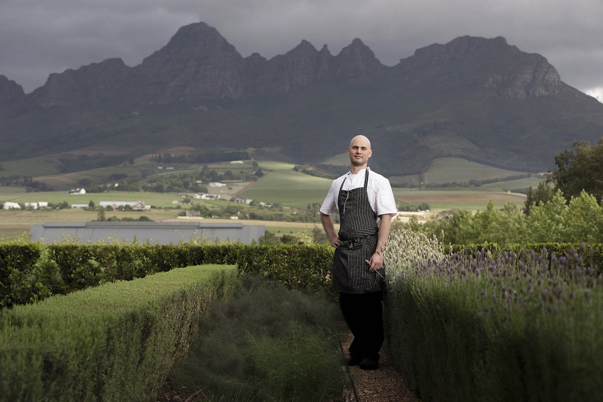 SboschVisio's tweet photo. Big news for foodies! @cavalliestate has appointed @MichaelDegSA as their new Executive Chef, and he has big plans! https://t.co/JmNILOYFRH https://t.co/EHiNoT7Wk9