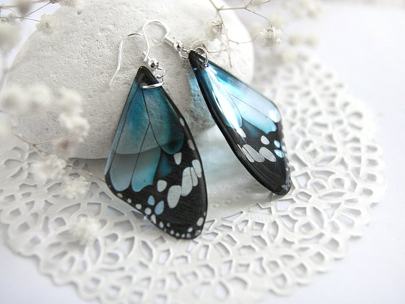 ya_vezde's tweet photo. Transparent earrings for girlfriend https://t.co/cqxoMgqyof ♥ via @Etsy #handmade #ATSocialUK #Promotion #jewelry #RT https://t.co/WOg92d8xug