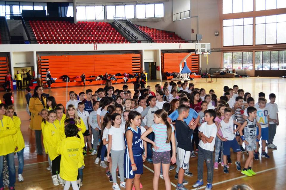 unicefsrbija's tweet photo. Zahvaljujući @NCRCorporation i @UNICEFUSA , sa #SSOSIB-om smo održali još jednu sportsku manifestaciju u okviru projekta #SportZaSve.
U Obrenovcu smo se družili i takmičili u fudbalu, košarci, stonom tenisu i mnogim drugim disciplinama! 🏅
@beograd_rs https://t.co/VQKVakFJBQ