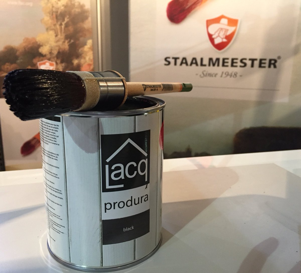 StaalmeesterDE's tweet photo. Testing @lacq_fluxaf #produra in black with the new @StaalmeesterDE 2020 special 100% synthetic blend https://t.co/xKDE5Ki4Sz