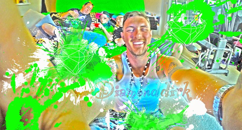 letsveer's tweet photo. Today’s creator story is about @DiamondDirk, who is a 360 producer. Read this blog and see his 360 experience!
https://t.co/UbUbVYEwSe https://t.co/f2H3C08xkP